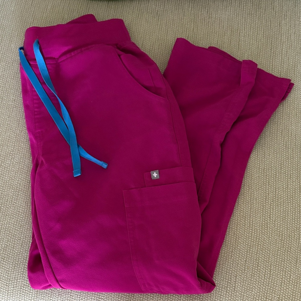 Figs Petite S Magenta Yola Scrub Pants